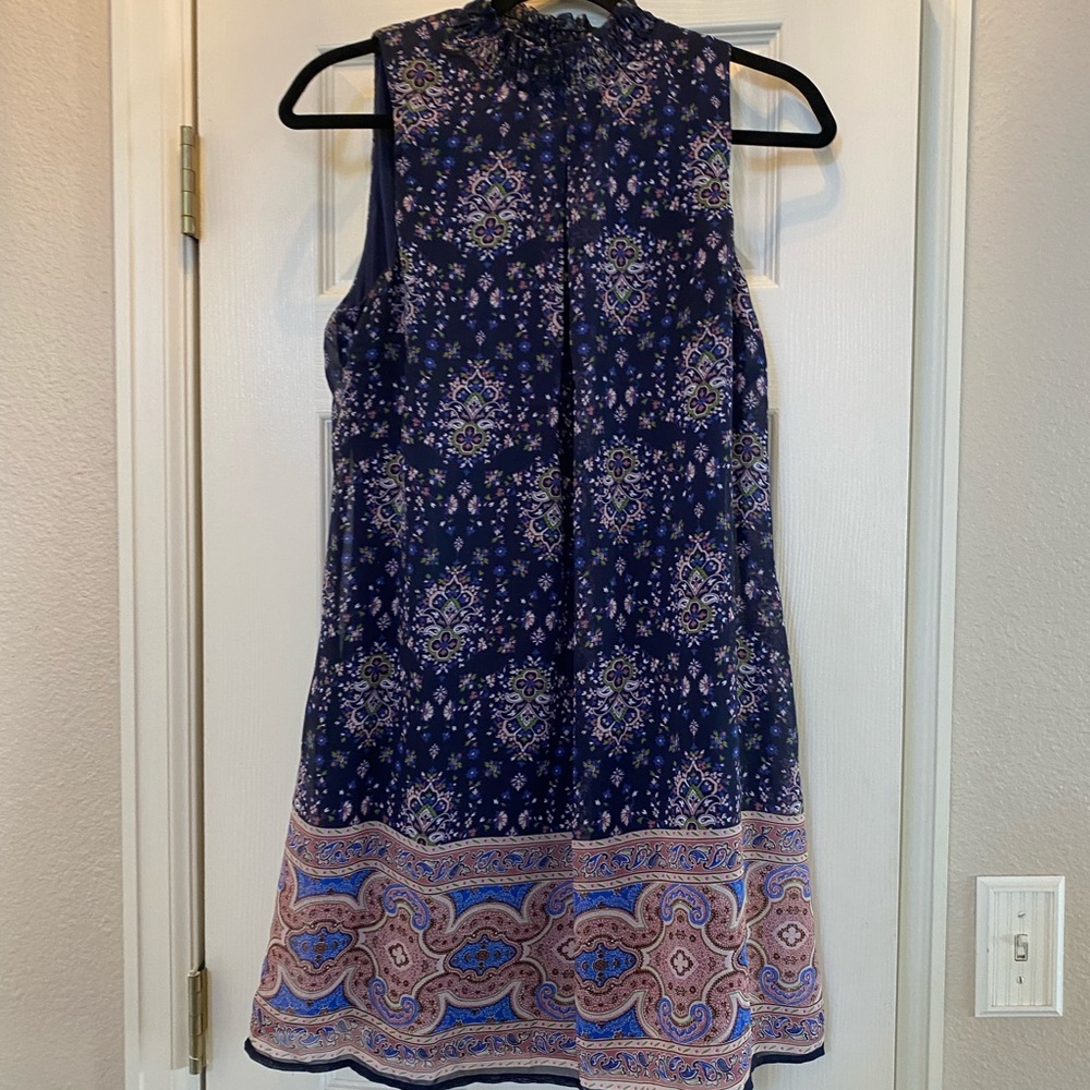 Speechless size medium dark blue high neck dress with patterns